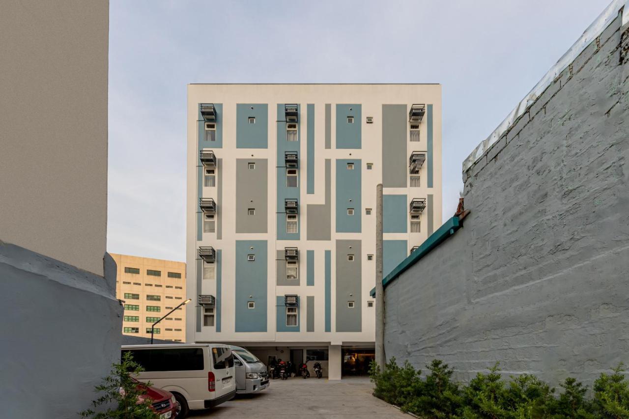 Ihotel Uptown Bgc Taguig Exterior foto